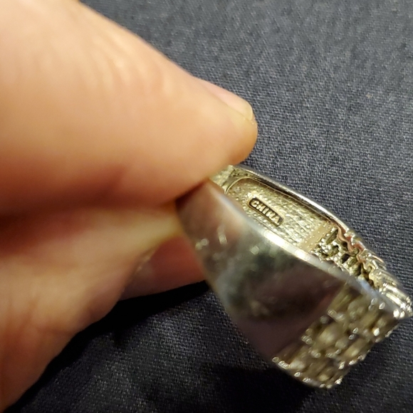 Sterling Silver and CZ Ladies Ring - Picture 4 of 8